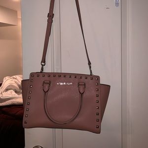 MK gently (never) used purse!